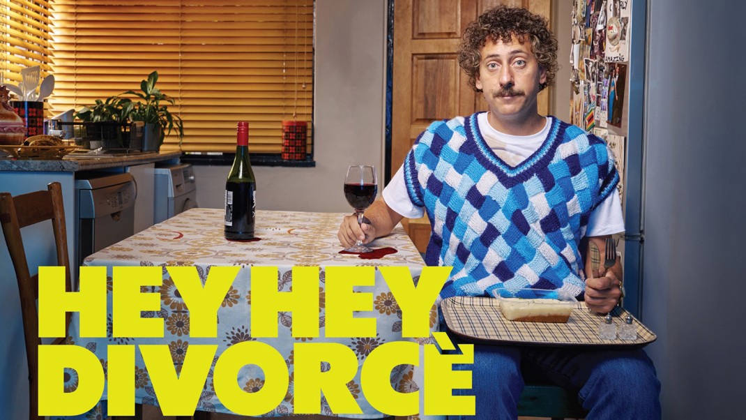 Schalk Bezuidenhout: Hey Hey Divorcée